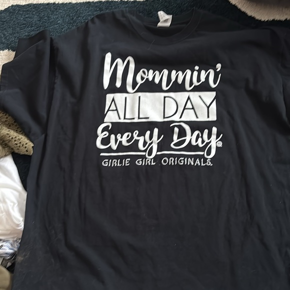 2x Girly Girl Originals Mom shirt - Picture 1 of 2